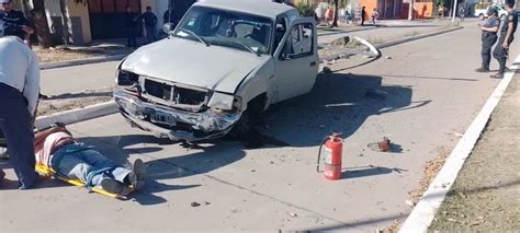 Mujer Falleció Tras El Feroz Choque Entre Una Moto Y Una Camioneta Diario El Libertador De