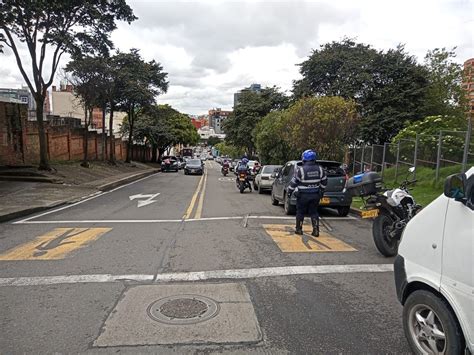 Movilidad Bogotá on Twitter Dejar tu vehículo mal estacionado es