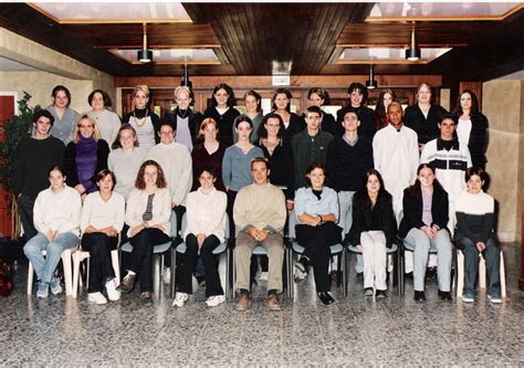 Photo de classe STT COmptabilté Gestion des Organisations de 2002