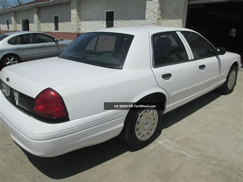 2004 Ford Crown Victoria Police Interceptor P71