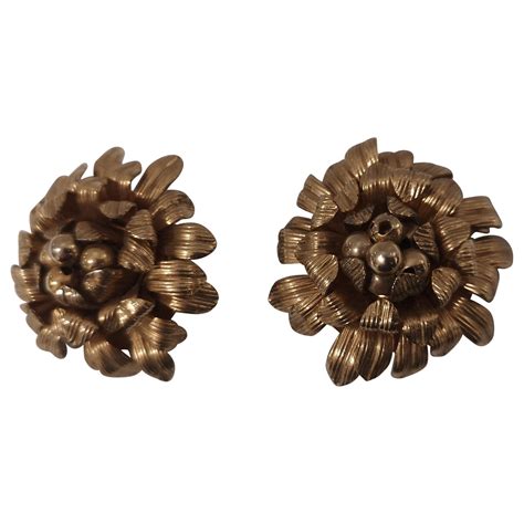 Vintage Napier Gold Tone Flower Clip On Earrings For Sale At 1stdibs