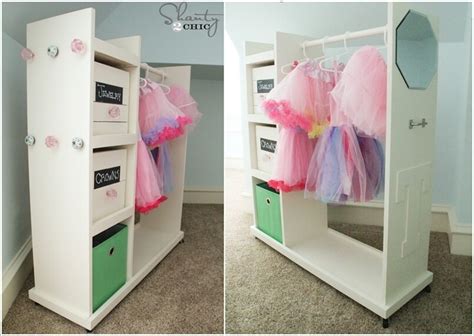 Cute Dress Up Station Ideas For Your Princess