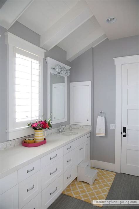 32 Perfect Color Combination For Your Bathroom Design Girl Bathroom Decor Best Gray Paint