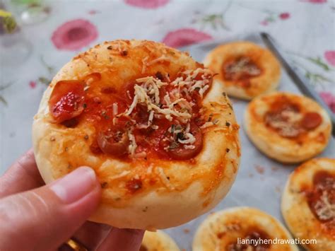 Resep Roti Pizza Mini Empuk Lianny Hendrawati