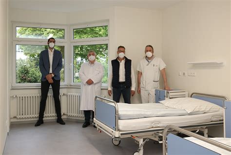 Wiederer Ffnung Der Psychiatrischen Station P Ameos Klinikum St