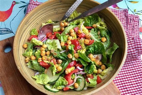 Bunter Veganer Salat Mit Aioli Dressing Von Energybird Chefkoch