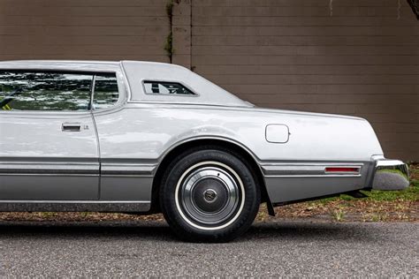 1975 Ford Thunderbird | Orlando Classic Cars