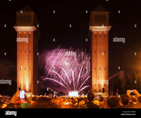 Fireworks show of La Merce Festival in night. Barcelona, Spain Stock Photo - Alamy