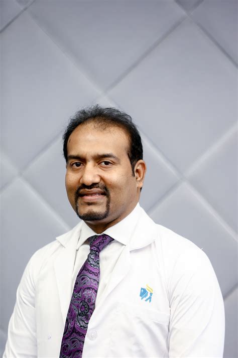 Dr Senthil Kamalasekaran | Orthopaedics in Chennai - Apollo Hospitals