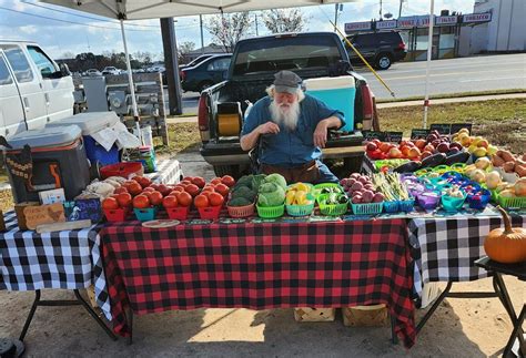 Macon Ga Businessman Fights Hunger Through His Store Market Macon