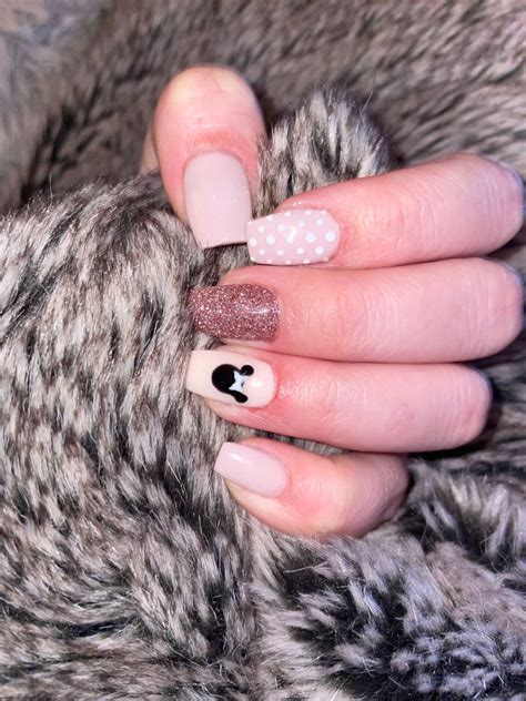 Modelones Dip Powder Nail Kit Starter Colors Nude Pink Bubble Bath Glitter Snow White Skin