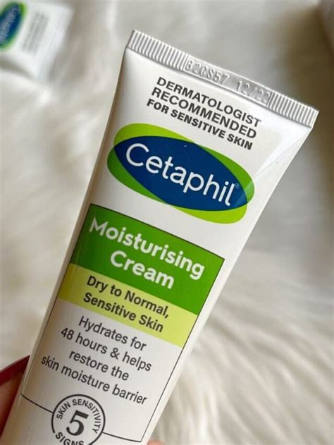 Cetaphil Moisturizing Cream Review For Dry Sensitive Skin The Pink Velvet Blog