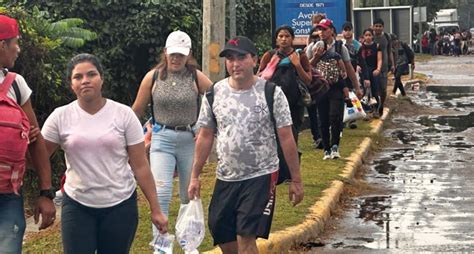 Sale La Primera Caravana De Migrantes Hondure Os Del