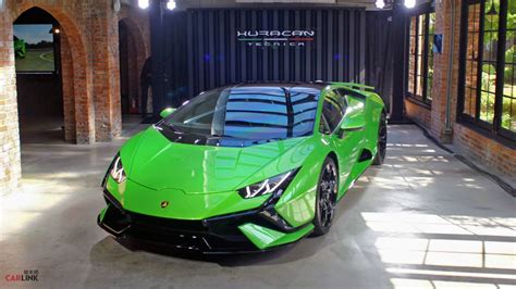 Lamborghini Huracan Tecnica Carlink