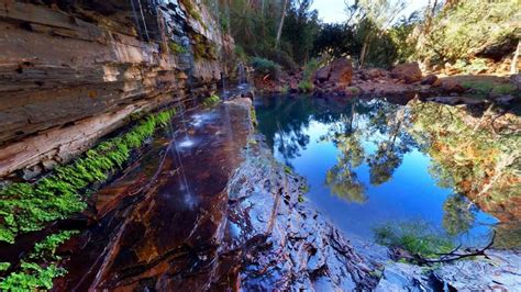 Circular Pool In Dales Gorge Karijini National Park Australia Peapix