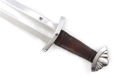 5 Lobe Viking Sword 1540 Darksword Armory