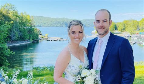 Maeve Carroll And Kyle Abbott S Wedding Website