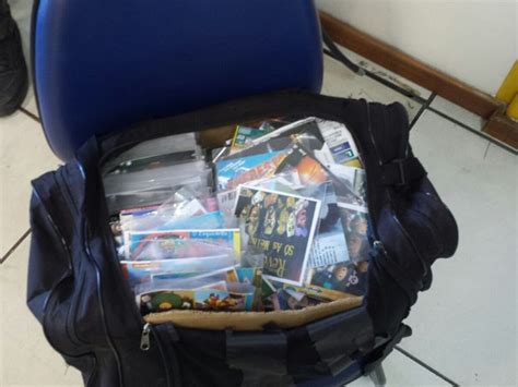 G Pol Cia Apreende Cds E Dvds Piratas Na Regi O Dos Lagos Do Rio