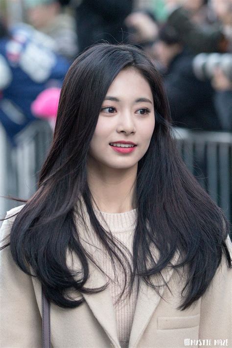 11 South Korean Celebrities Rank In The Top 25 Most Beautiful Women In