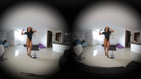 Brenda Biceps VR Video 20 Nude Flexing Video Brenda Biceps Clips4sale