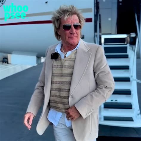 Rod Stewart Vende Il Catalogo Delle Sue Canzoni Per Quasi Milioni