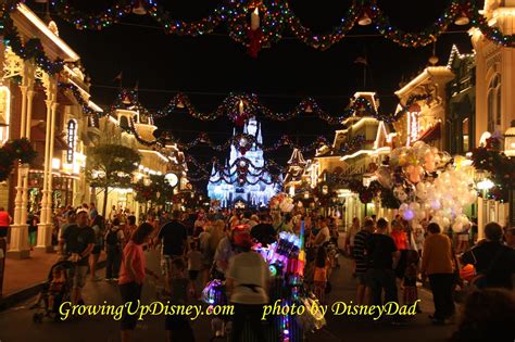 Growing Up Disney: Photo Flashback! Christmas on Main Street USA