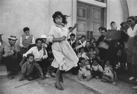 Saintes Maries De La Mer En Sabine Weiss Saintes Maries De La Mer