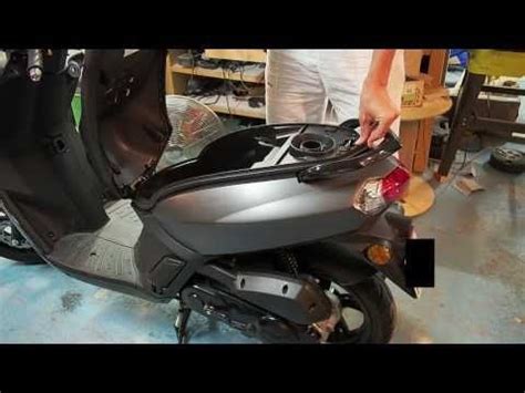 Tuto D Bridage Scooter Peugeot Kisbee Rs T Youtube