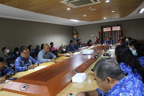 Disdukcapil Denpasar Gelar Konsultasi Publik Peningkatan Pelayanan