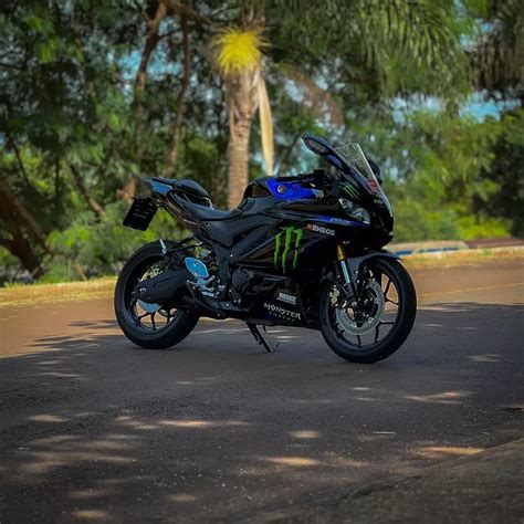 Moto Yamaha Yzf R Monster Energy Moto Gp Edition