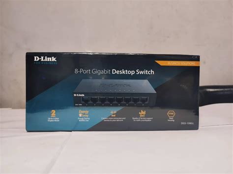 Dlink DGS 108GL 8 Port Gigabit Desktop Switch Metal Casing Computers