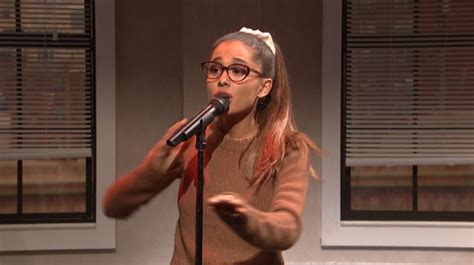 Snl Gets Musical And Ariana Grande Nails Vocal Impressions Of Britney