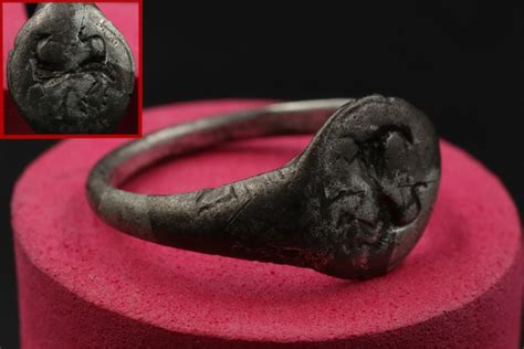 Medieval Gothic Silver Griff Decorated Aristocratic Ring No