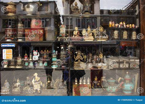 Local Product And Souvenir Indian And Tibetan Style For Sale Travelers