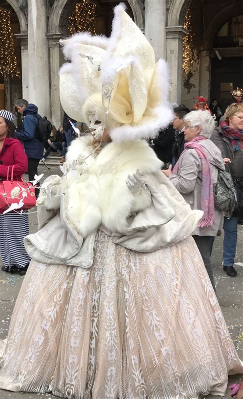 Pin By Heeroyuy On Rococo Venice Carnival Costumes Carnival Of