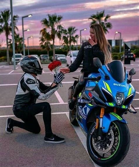 Les Couple Amoureux De Moto 💏💐 Motocross Love Biker Love Bike Photoshoot