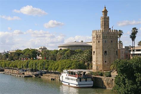 10 Curiosidades De Sevilla Tablao Flamenco El Palacio Andaluz