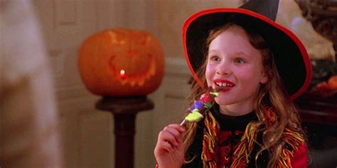 Hocus Pocus 2 Asked Thora Birch To Return As Grown-Up Dani