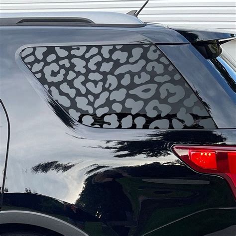 BOGAR TECH DESIGNS Precut Leopard Cheetah Rear Side Quarter Window