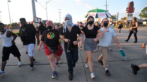 3rd day of protest after Lafayette police shooting of Black man | wwltv.com