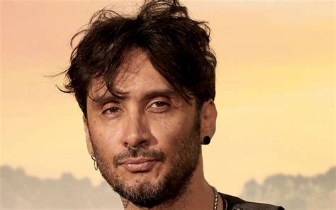 Fabrizio Moro chi è età carriera vita privata ex moglie figli