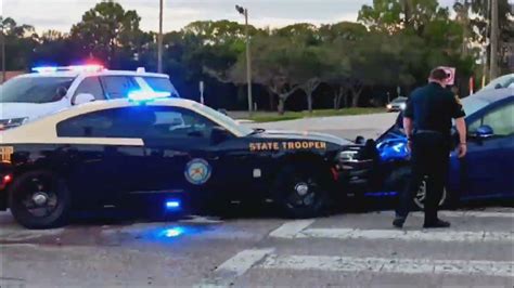 Fhp Florida Highway Patrol Trooper Pushes Car Youtube