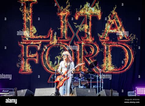 Chanteur lita ford Banque de photographies et dimages à haute