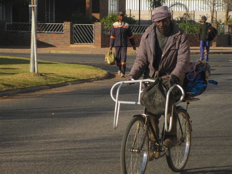 world hold  jordi valbuenas photography  travel blog people