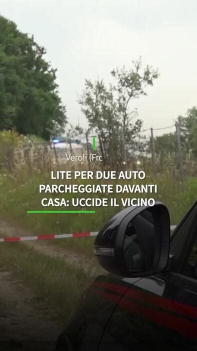 Lite Per Due Auto Parcheggiate Davanti Casa Uccide Il Vicino Short