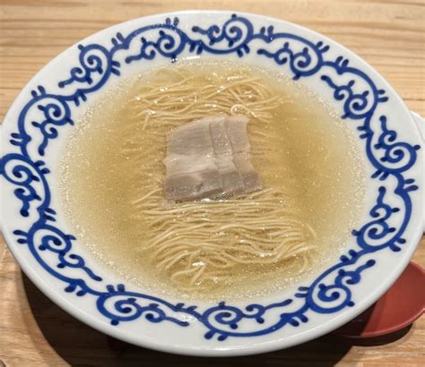 【福岡で人気の「豚そば月や」】スープが透明な豚骨ラーメンが大阪・西梅田に上陸！ 2024年7月27日 エキサイトニュース