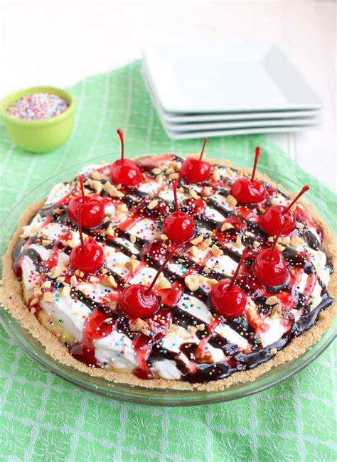 No Bake Banana Split Pie The Suburban Soapbox