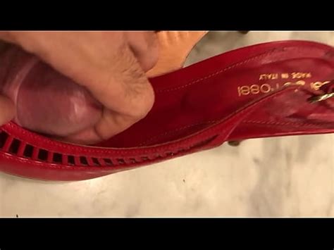 Red Shoes Jerk Paja En Zapato Rojo Xvideos