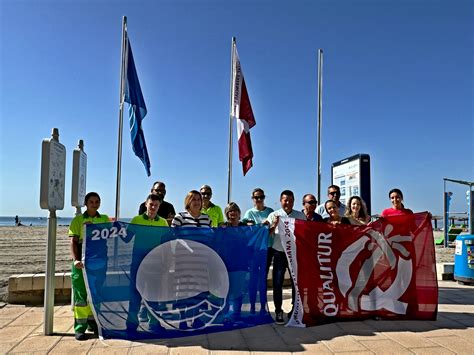 Ya Ondean En Las Playas De Santa Pola Las 4 Banderas Azules Y Las 13