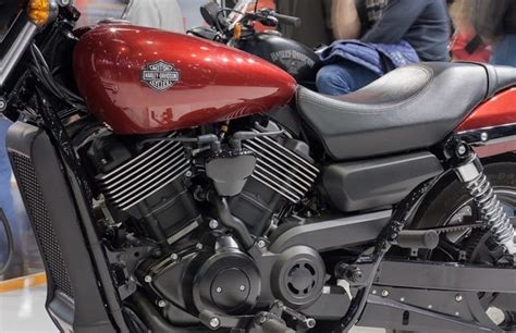 Harley Davidson Street 750 Red